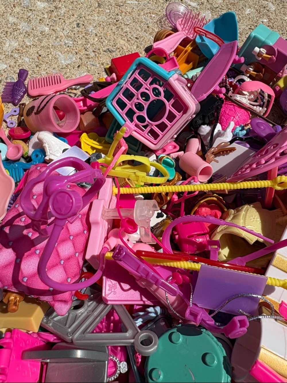 Assorted Barbie Accessories - Pink Mix - Picture 5 of 12